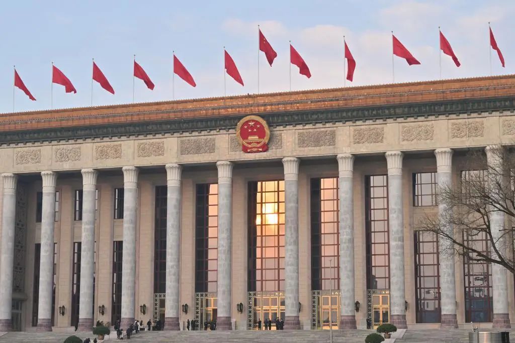 李強提到：新型儲能、“沙戈荒”、海上風(fēng)電